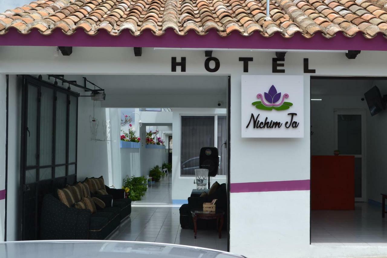 Hotel Nichim Ja 科米坦德多明格斯 外观 照片