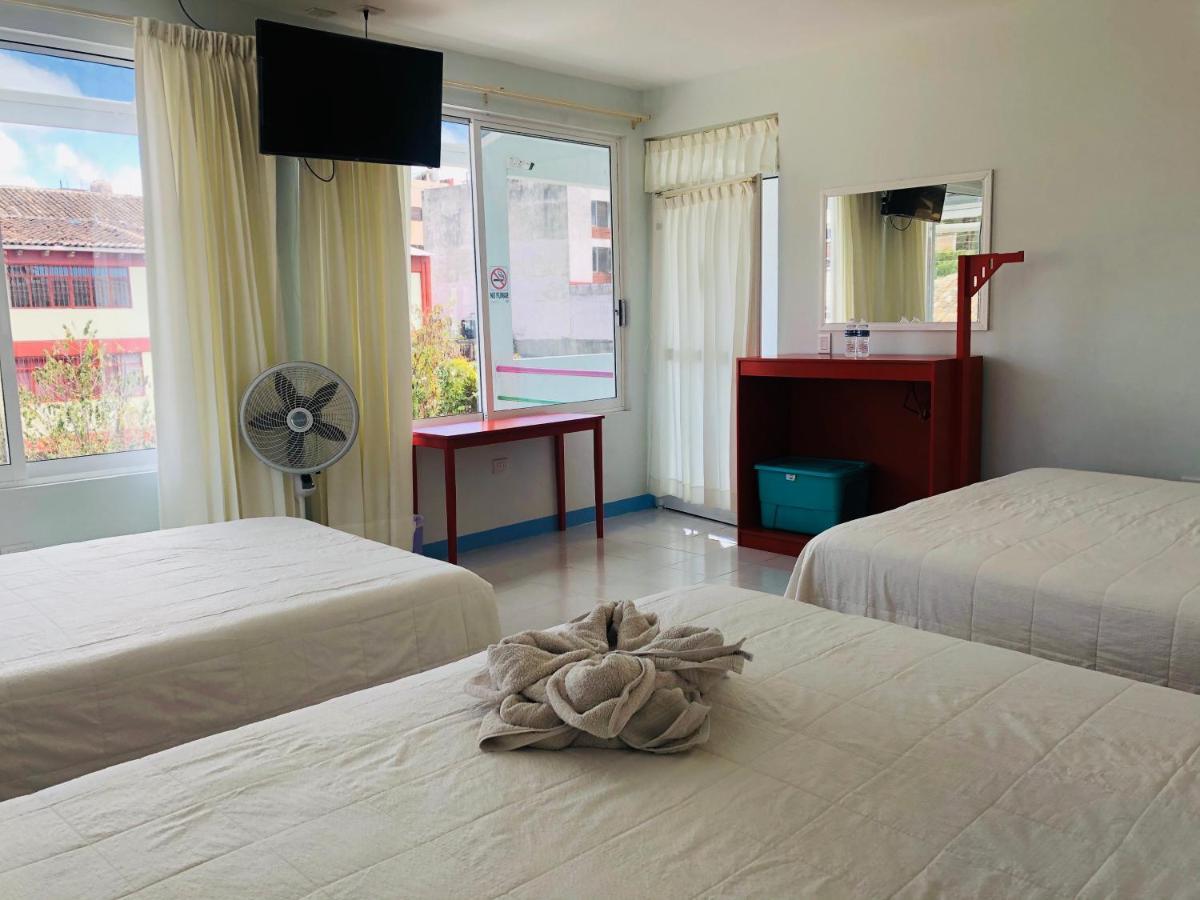 Hotel Nichim Ja 科米坦德多明格斯 外观 照片